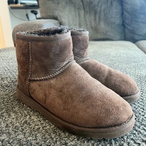 Mini brown Ugg boots
